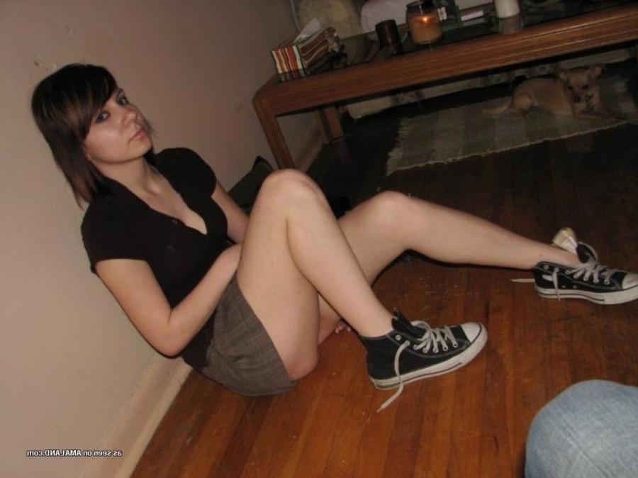 11P Sexy amateur babe showing off her pierced nips