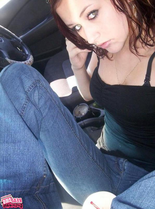 15P Cute self shot emo girlfriends posing for pics