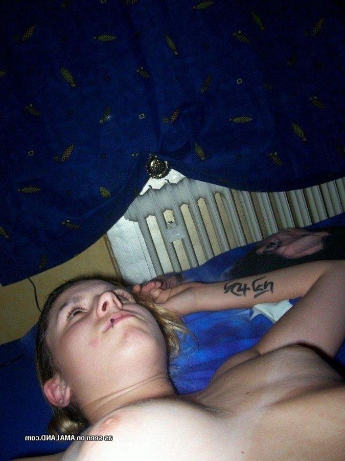 12P Emo chick with facial piercings posing for her BF