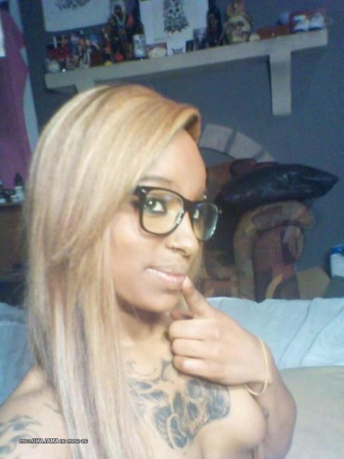 12P Inked and pierced girlfriend selfshooting in her underwear