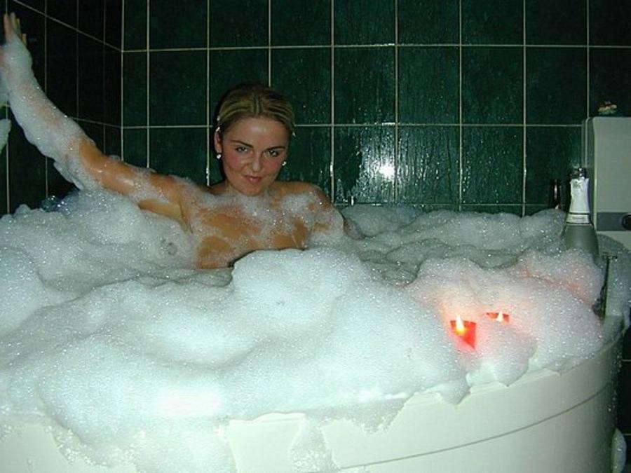 9P Amateurs videos of girlfriends eating the cum