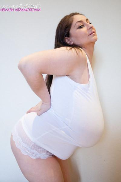 15P This plump babe will have you in awe after seeing giant tits