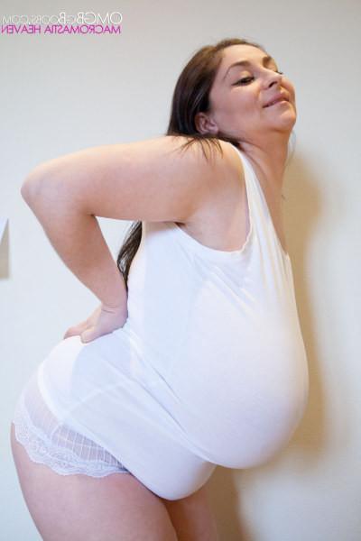 15P This plump babe will have you in awe after seeing giant tits