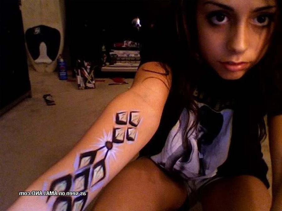 15P Real amateur emo girlfriend teasing on cam