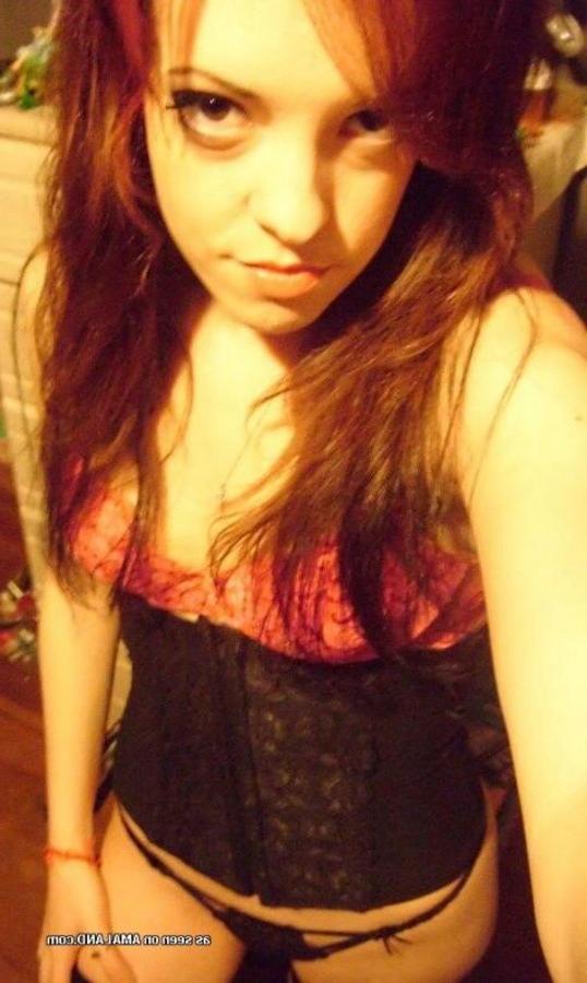 12P Nice gallery of a group of kinky amateur emo chicks