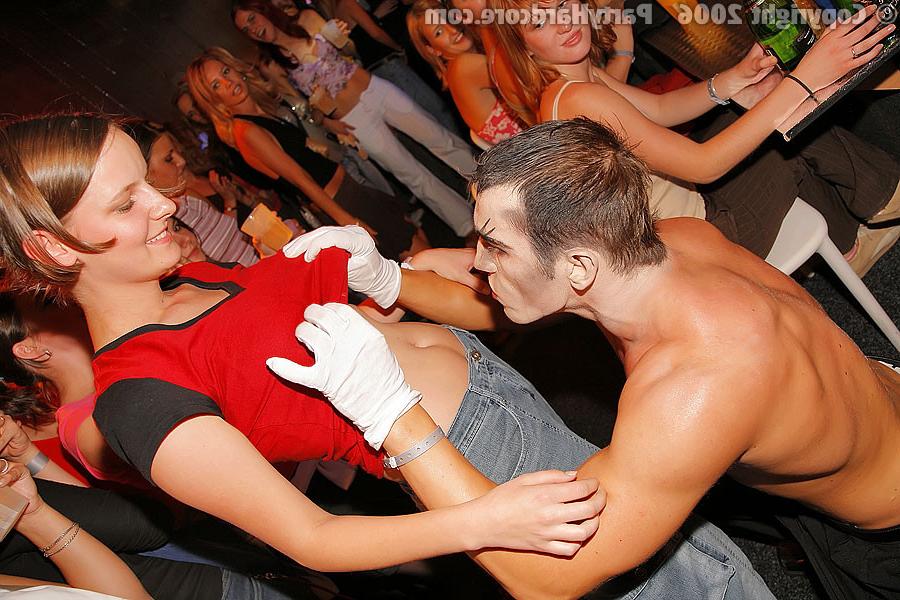 11P Wild party girls clawing at the male strippers