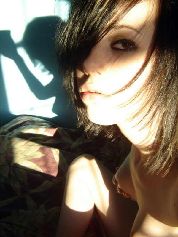 10P Photo set of emo and punk rocker chicks