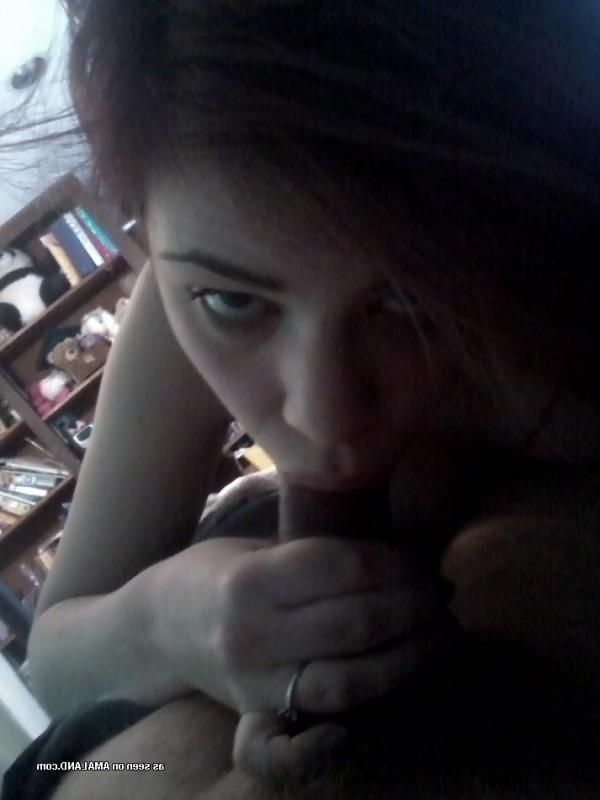 16P Naughty amateur girlfriend uses a candy cane to masturbate