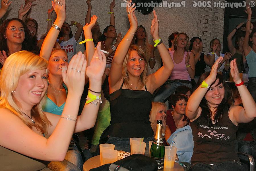 11P Party girls stroking and sucking off strippers