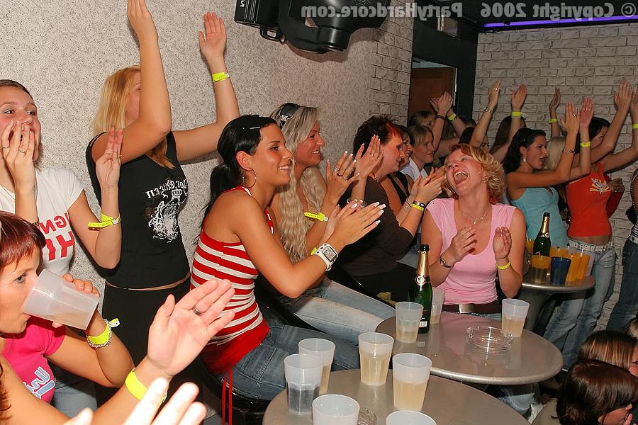11P Party girls stroking and sucking off strippers