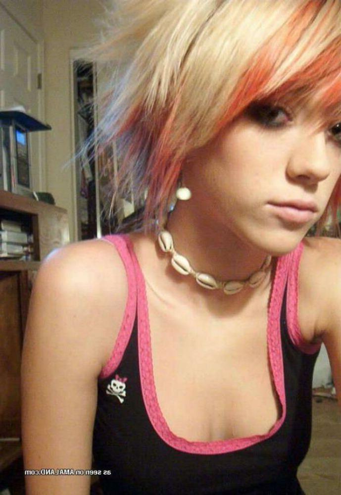 15P Emo and goth gfs posing and selfshot pics 3