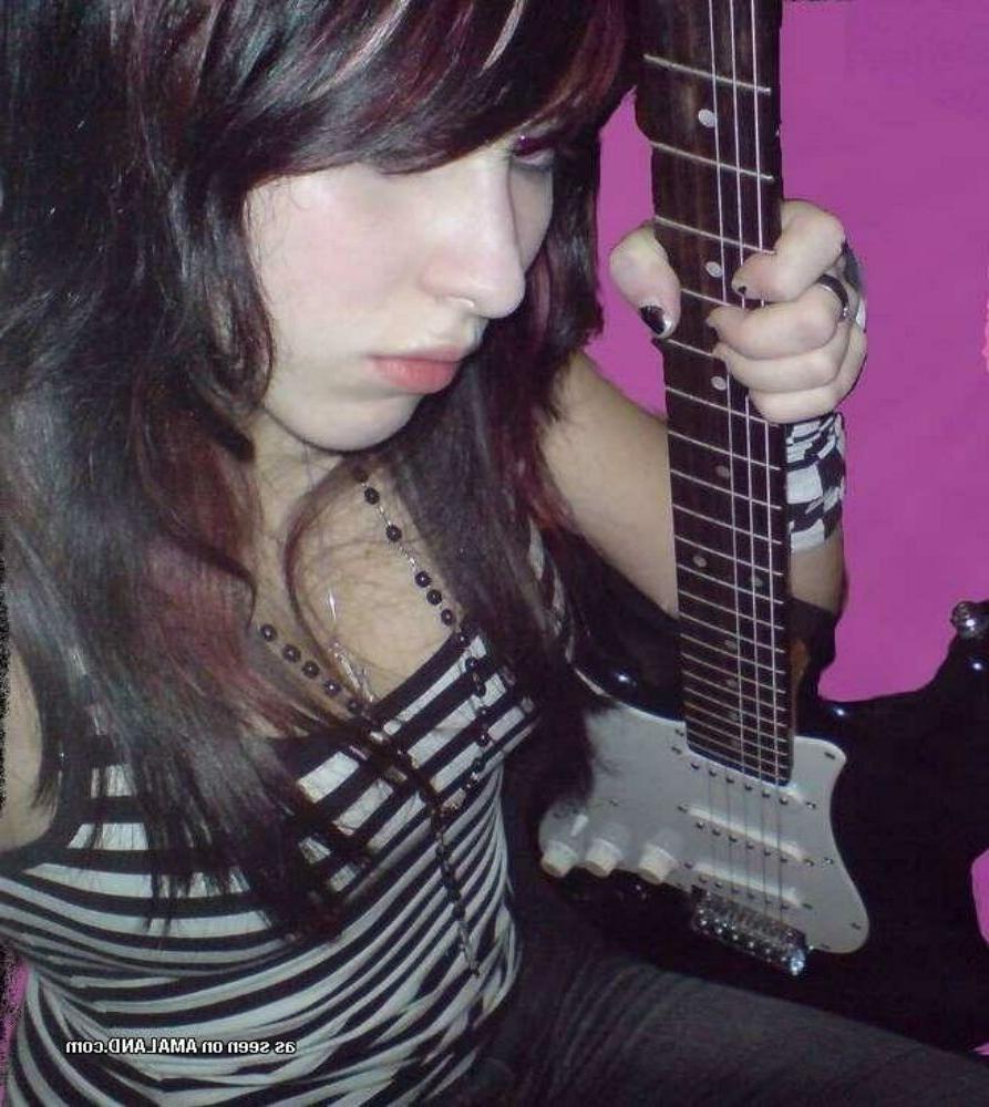 15P Emo and goth gfs posing and selfshot pics 14