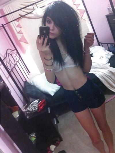 16P Emo girl 12