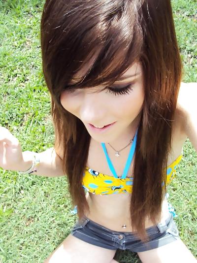 16P Emo girl 12