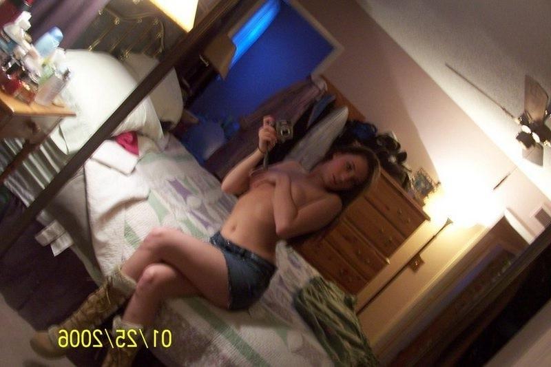 8P Furious gadget spied when finger fucking pussy