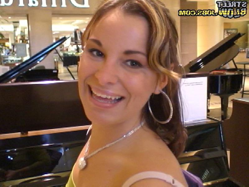 15P Cute amateur takes a facial full here in these hot spy cam pics