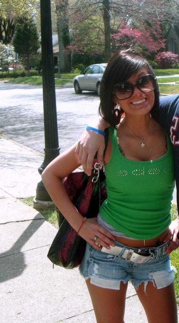 15P Hot pictures of sexy emo girls