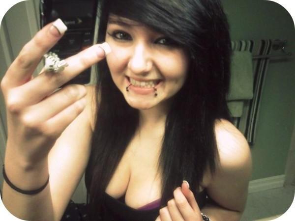 15P Hot pictures of sexy emo girls