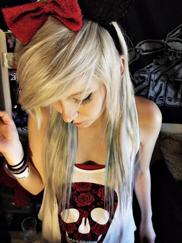 15P Emo gfs posing and selfshot gallery 3