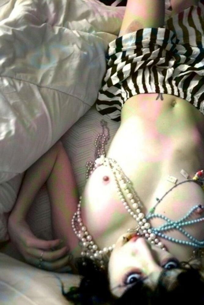 15P Emo teen girlfriends posing and selfshot pics 7
