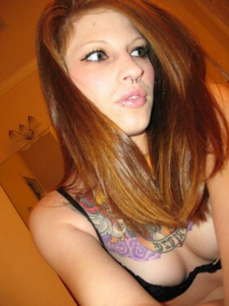 15P Emo teen girlfriends posing and selfshot pics 20