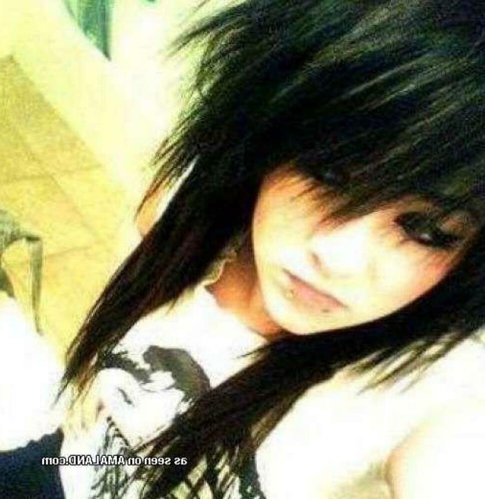 15P Emo and goth gfs posing and selfshot pics 7