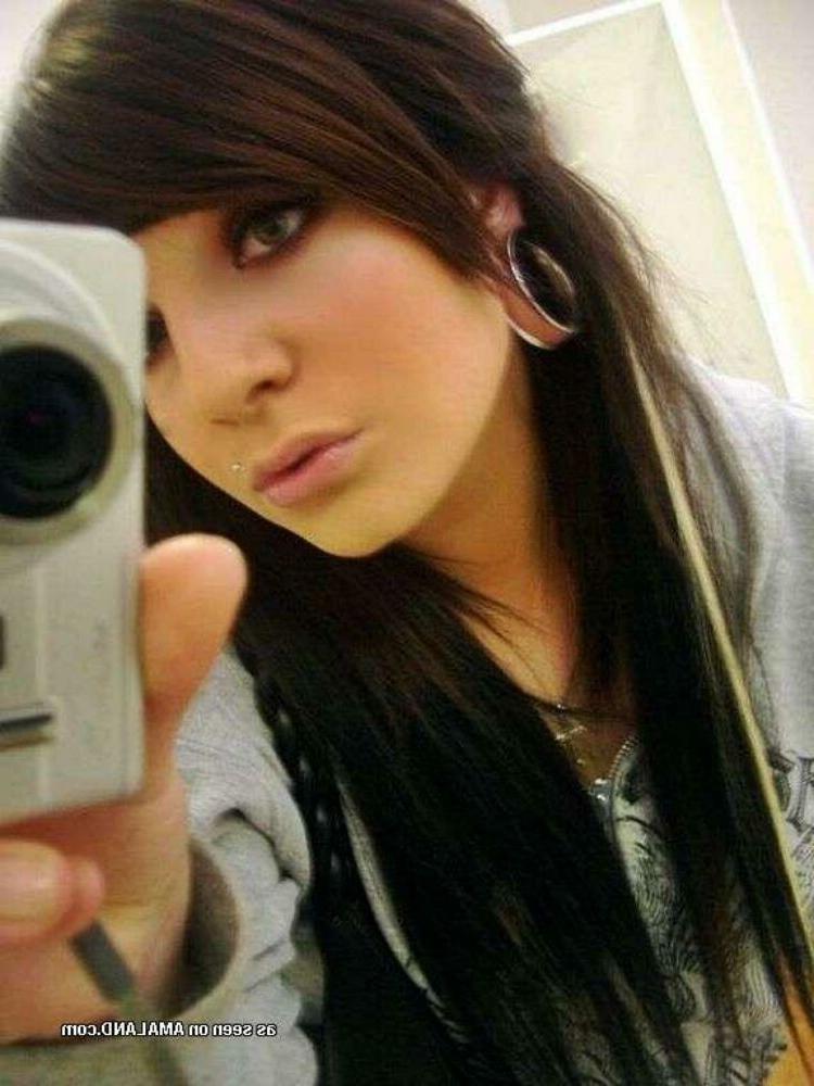 15P Emo and goth gfs posing and selfshot pics 8
