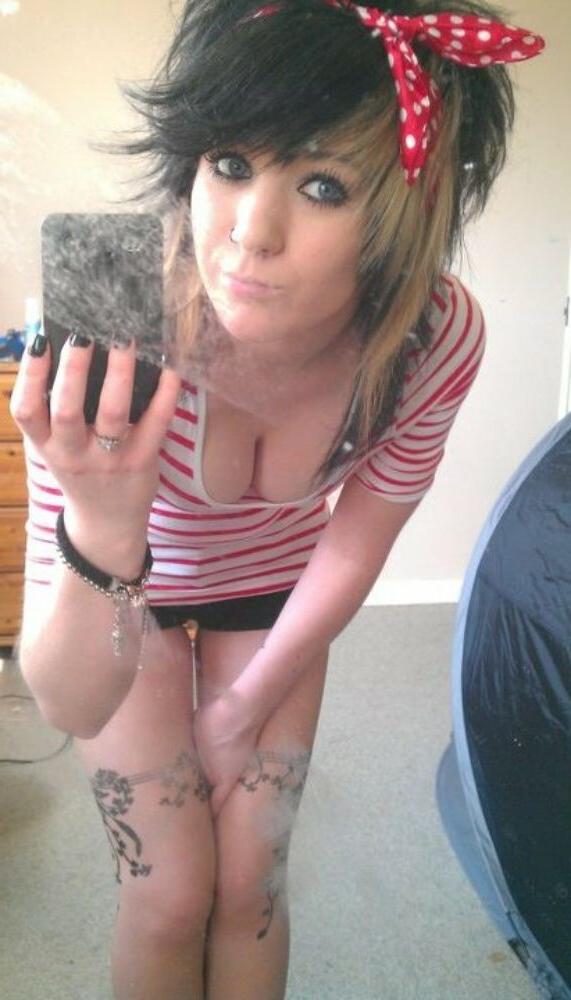 15P Emo gfs posing and selfshot gallery 20