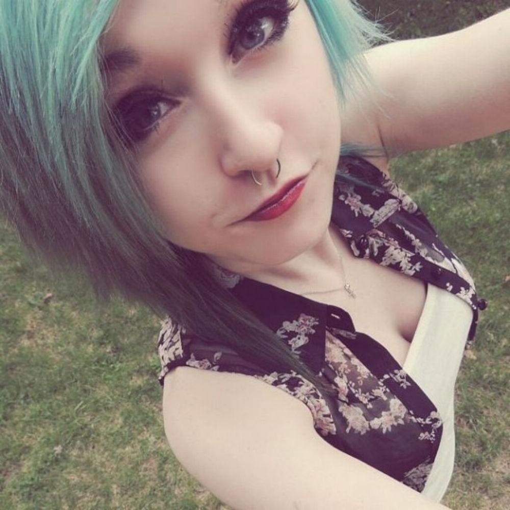 15P Emo gfs posing and selfshot gallery 15
