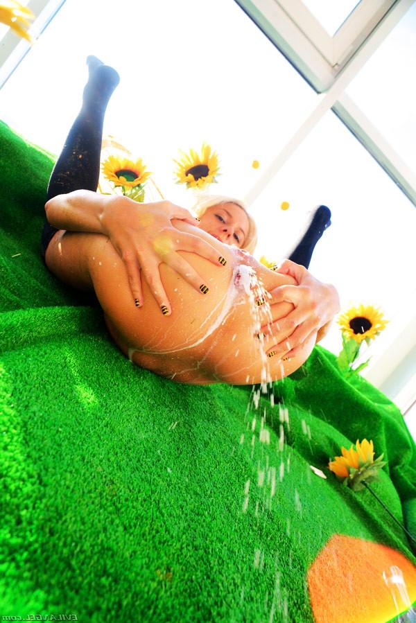 25P Anal Enema Bumble Bee Teen Maya Squirting Milk From Her Ass