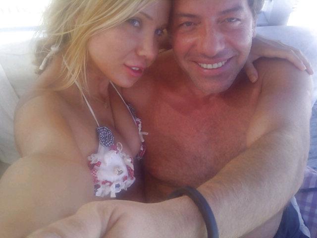 25P Turkish Celebrity girls Esra and Ceyda