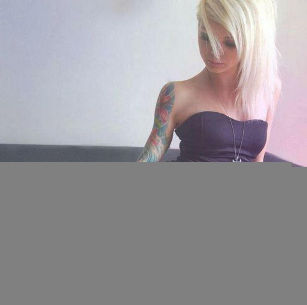 10P Emo-Freundinnen posieren und Selfshot-Galerie 12