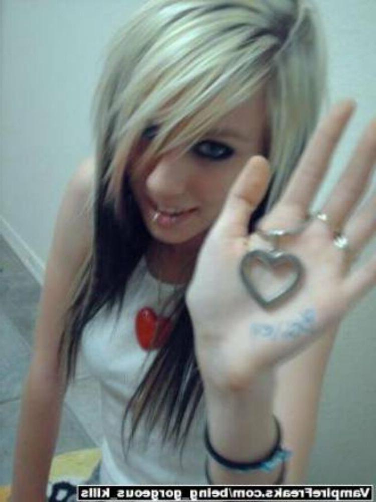 15P Emo gfs posing and selfshot gallery 9