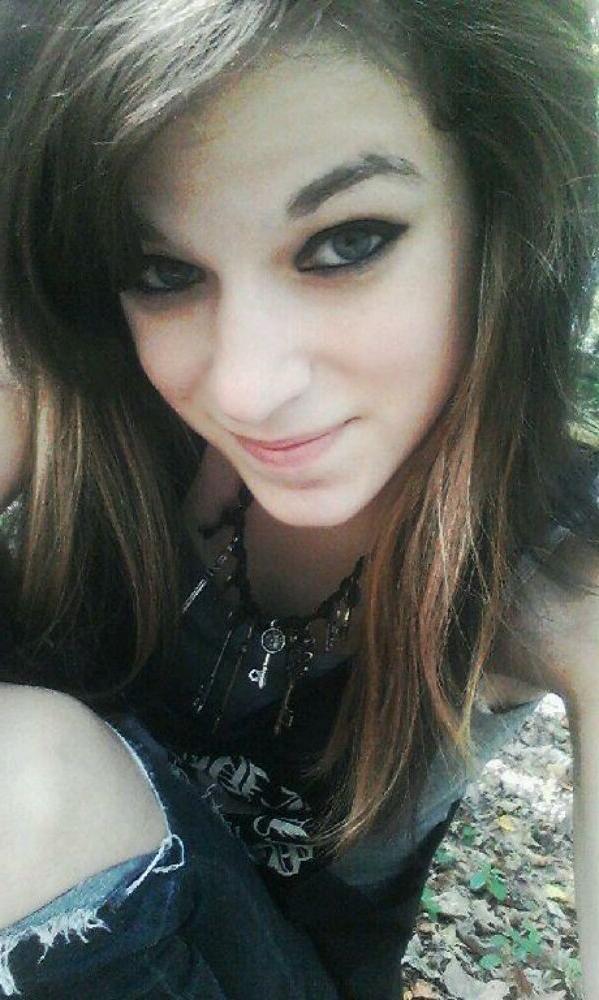 15P Emo gfs posing and selfshot gallery 9