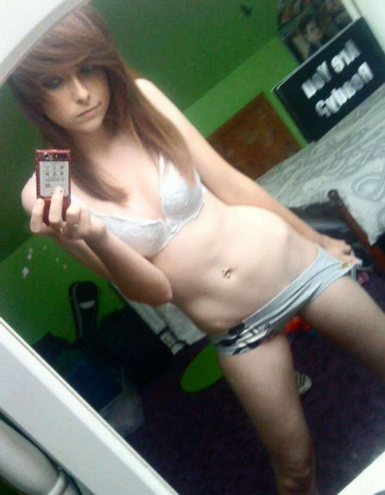 15P Emo-Freundinnen posieren und Selfshot-Galerie 1