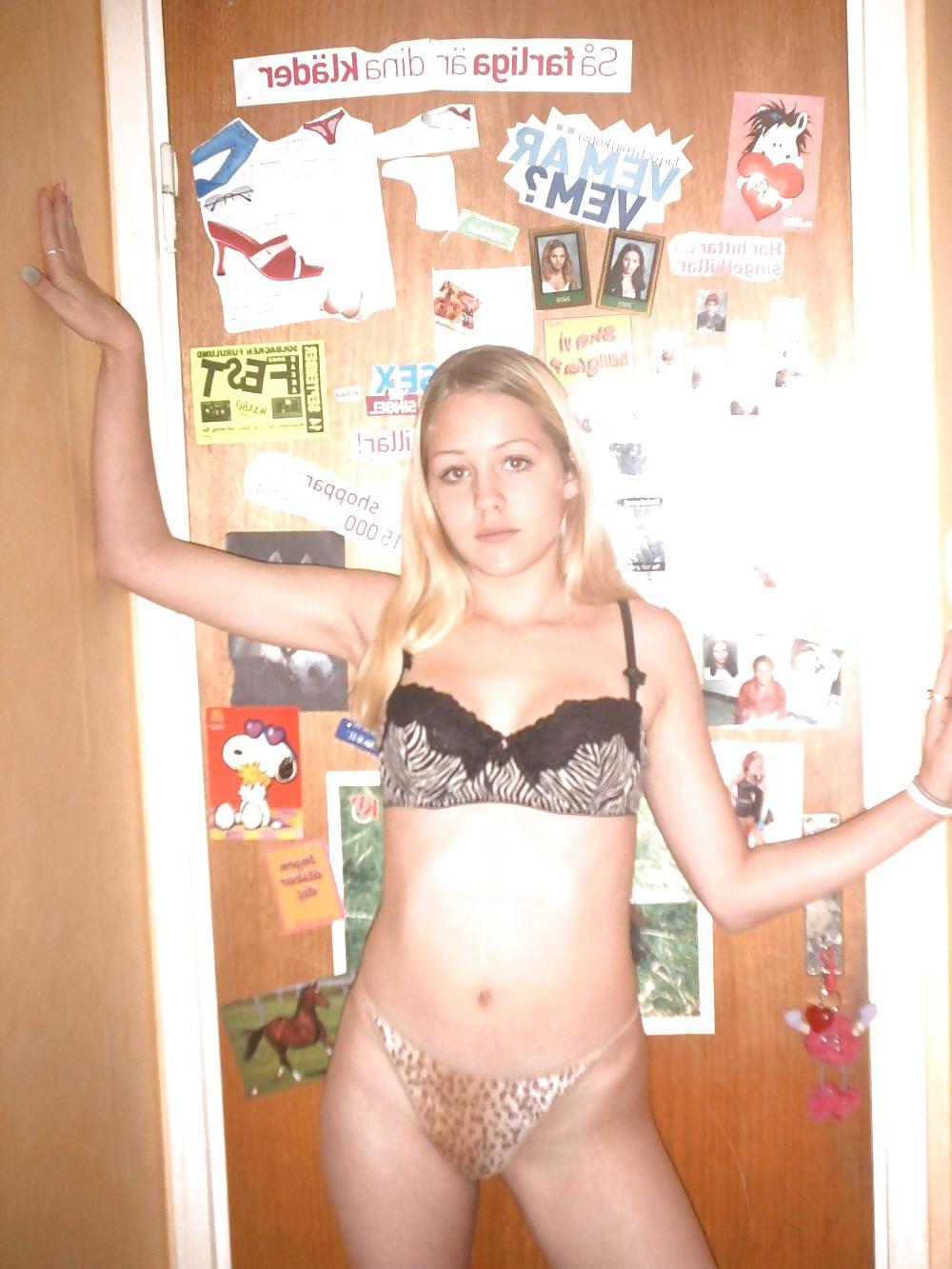 25P 2 Lesbian Teens I Found On Saporno.com