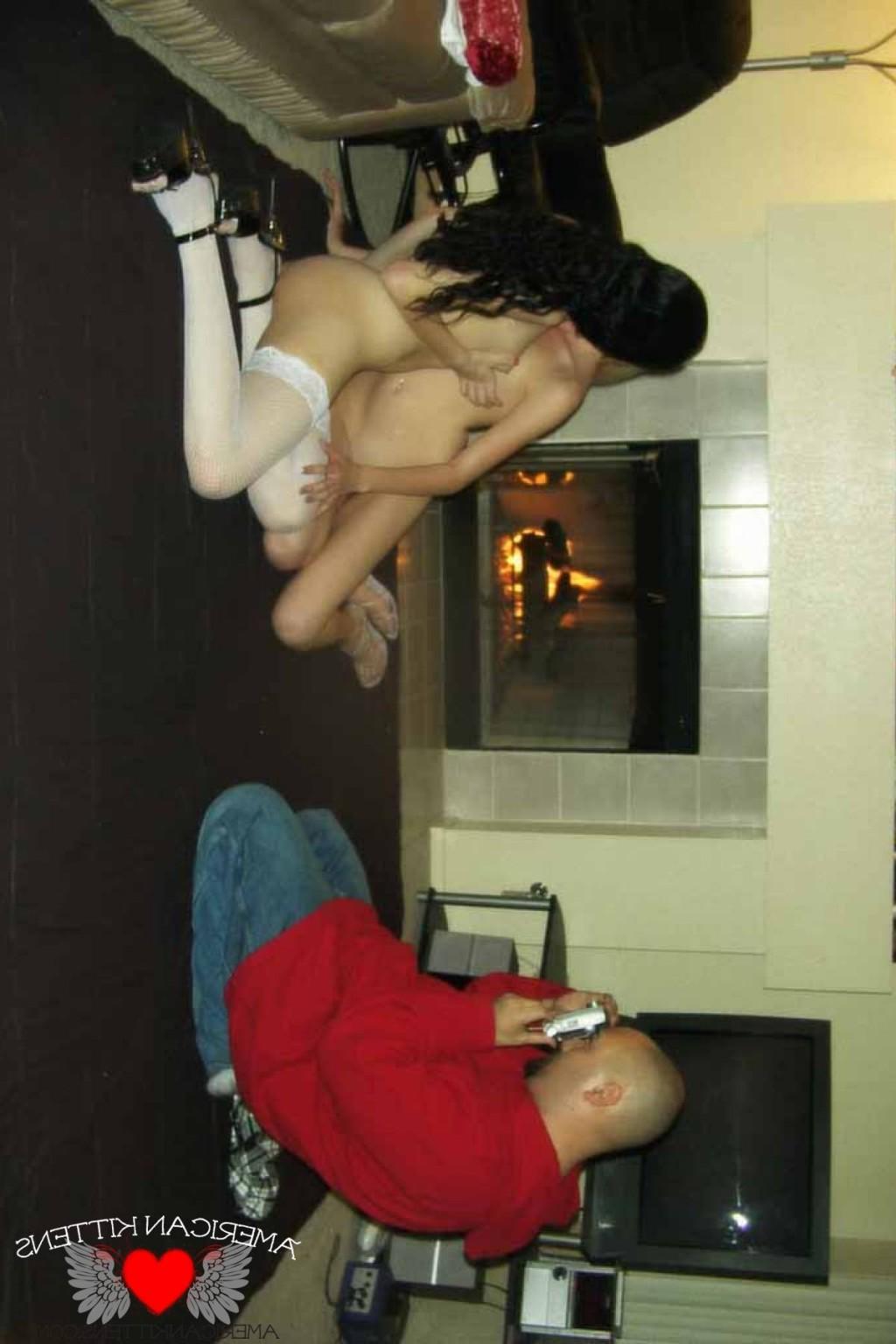 18P ak-justina-gg-01