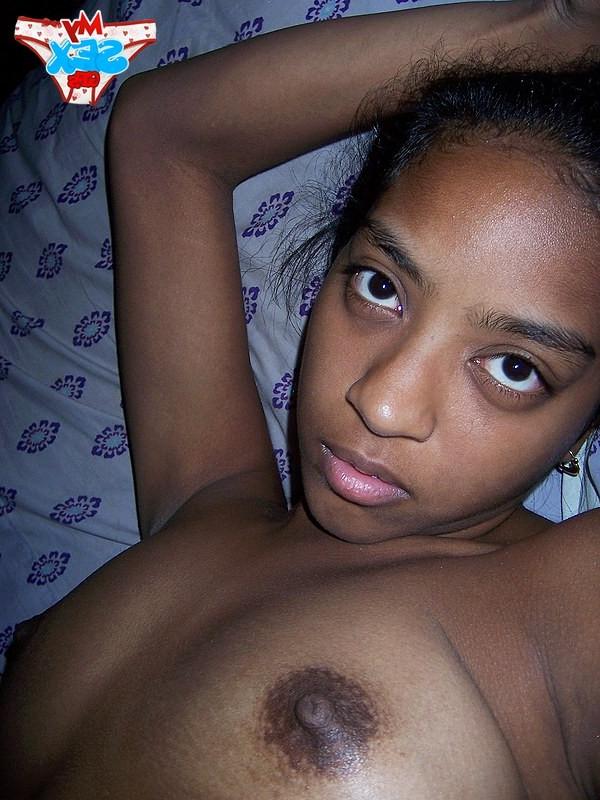 12P Black girlfriend gets pierced by the white pecker