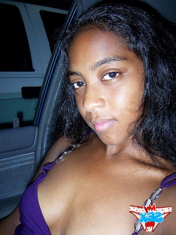 12P Black girlfriend gets pierced by the white pecker