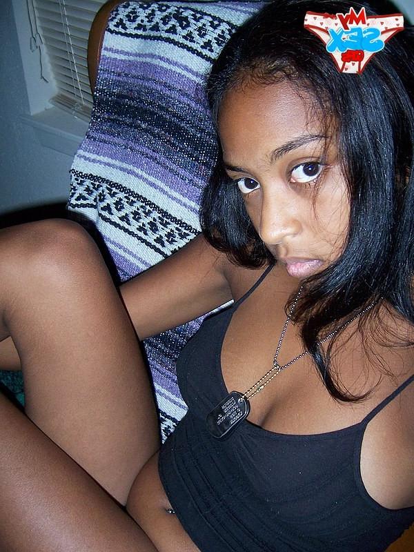 12P Black girlfriend gets pierced by the white pecker