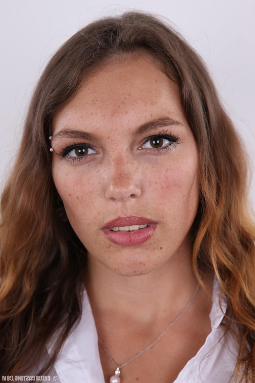 16P Czech Casting Dominika 2751