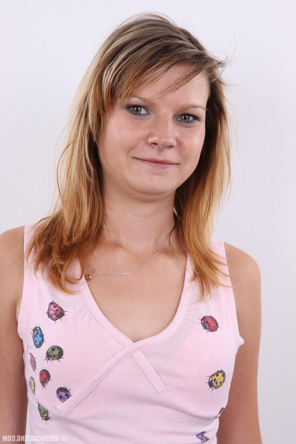 16P Czech Casting Radka 2904