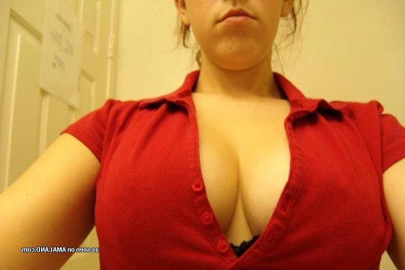 12P Hot naughty pierced and inked amateur teen selfshooting