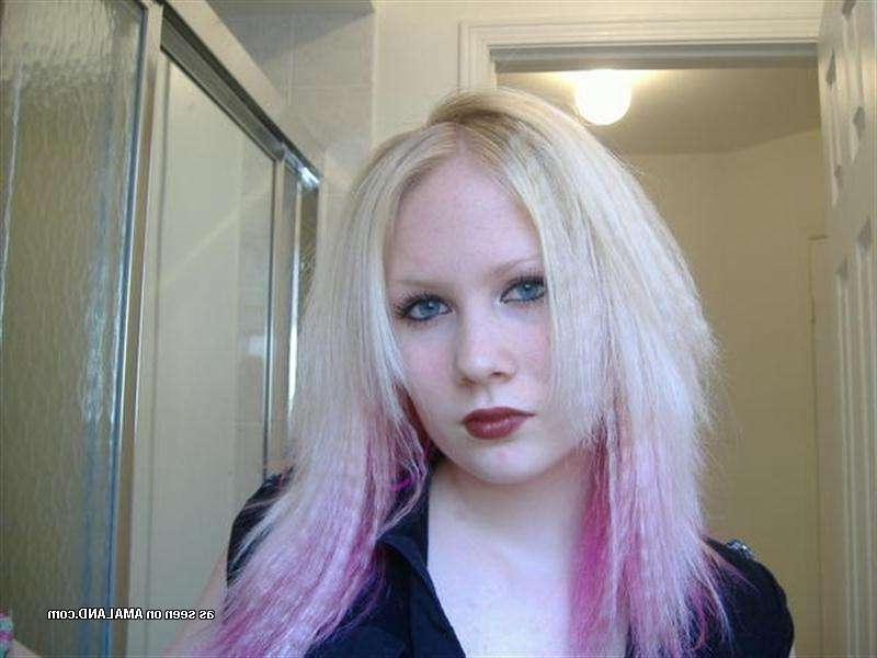 12P Hot cute emo amateur blonde honey camwhoring