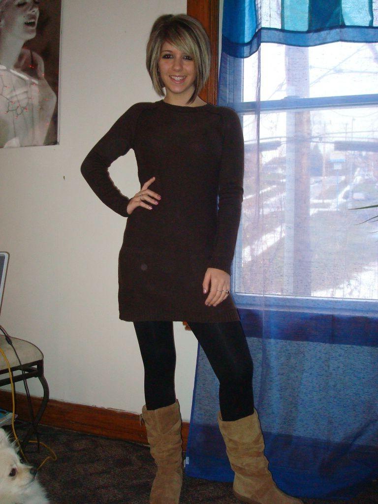 15P Posing big-tittied emo cutie