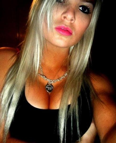 15P Hot blonde emo girls