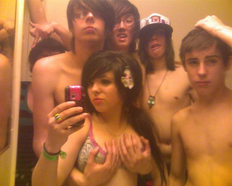 16P Emo teen posing naughty