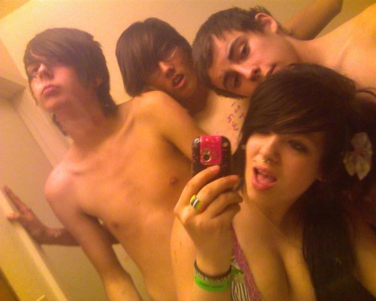 16P Emo teen posing naughty