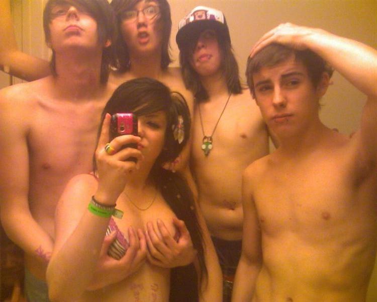 16P Emo teen posing naughty