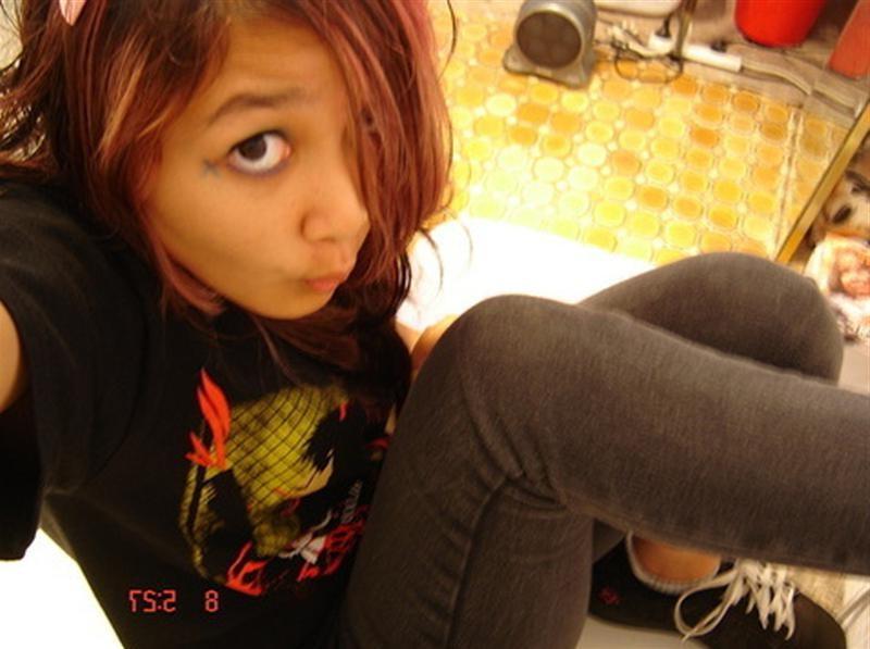 16P Self-shots of cute emo teens